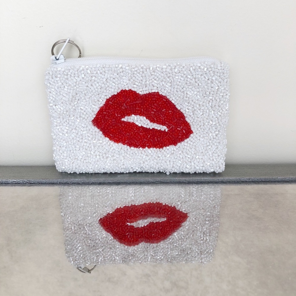 small kiss 💋 coin pouch